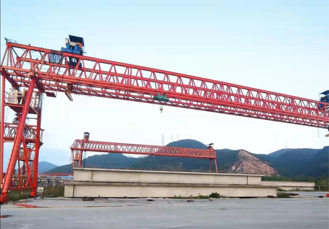 廣東省珠海市中鐵十一局鶴崗二期八標(biāo)預(yù)制梁ME100+100/10噸龍門(mén)吊