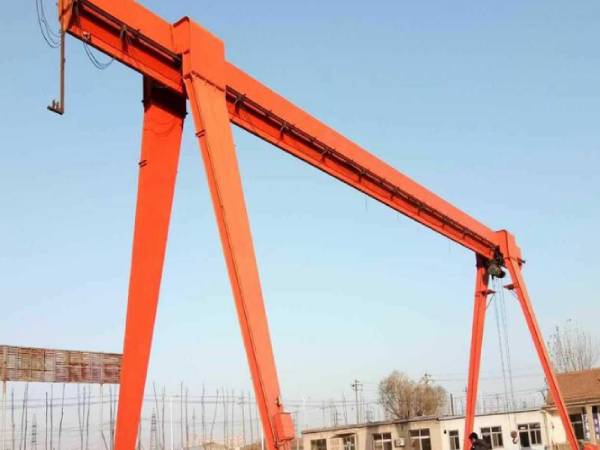 龍門吊門式起重機操作中如何確保環(huán)境保護？
